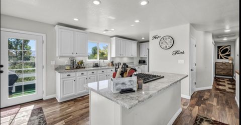 981 Mitch Drive, Gardnerville, NV 89460 Photo