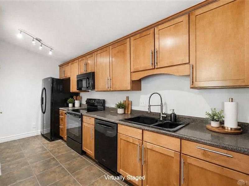 1670 Piper Lane, Unit 206, Centerville, OH 45440 Photo 3