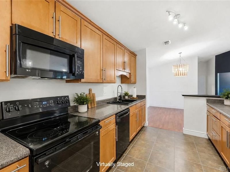 1670 Piper Lane, Unit 206, Centerville, OH 45440 Photo 4