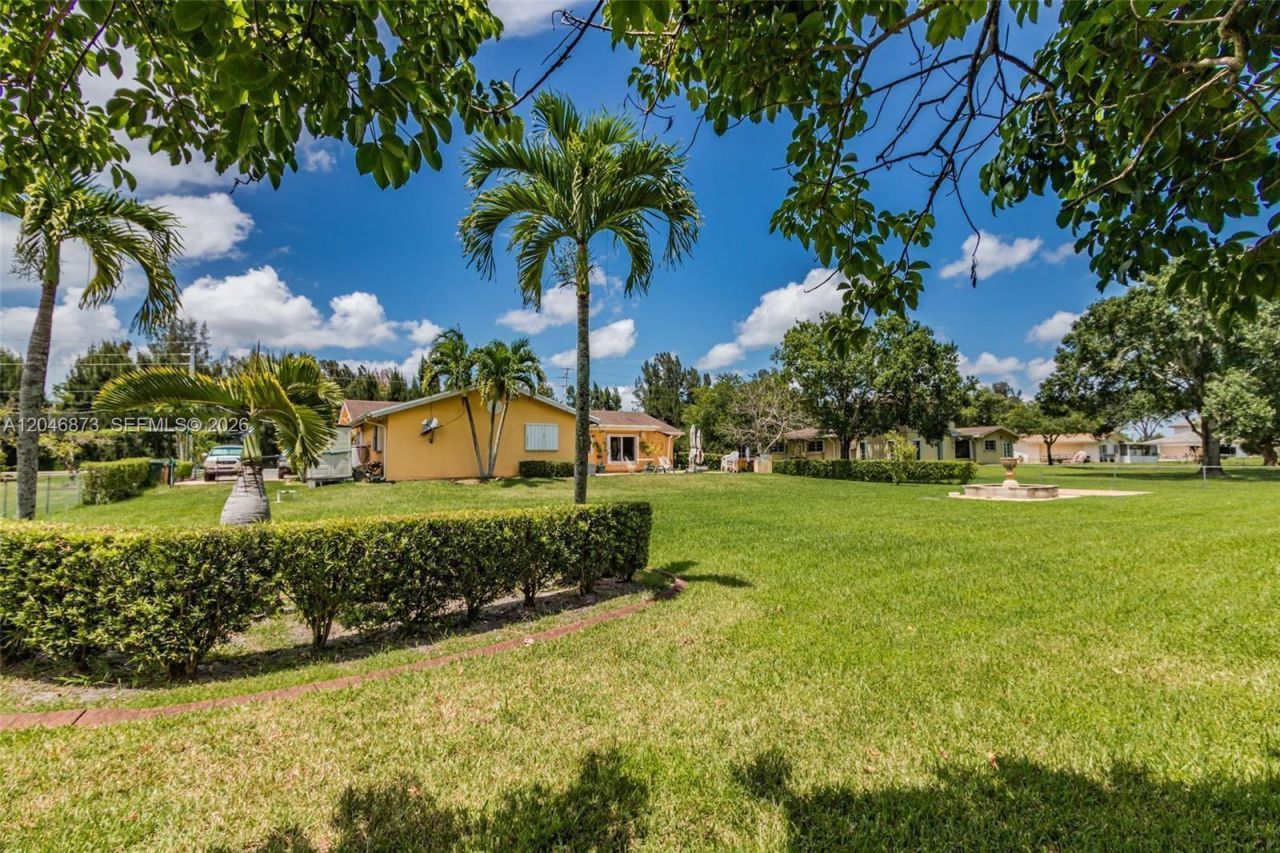 13450 SW 26th St, Davie, FL 33325 Photo