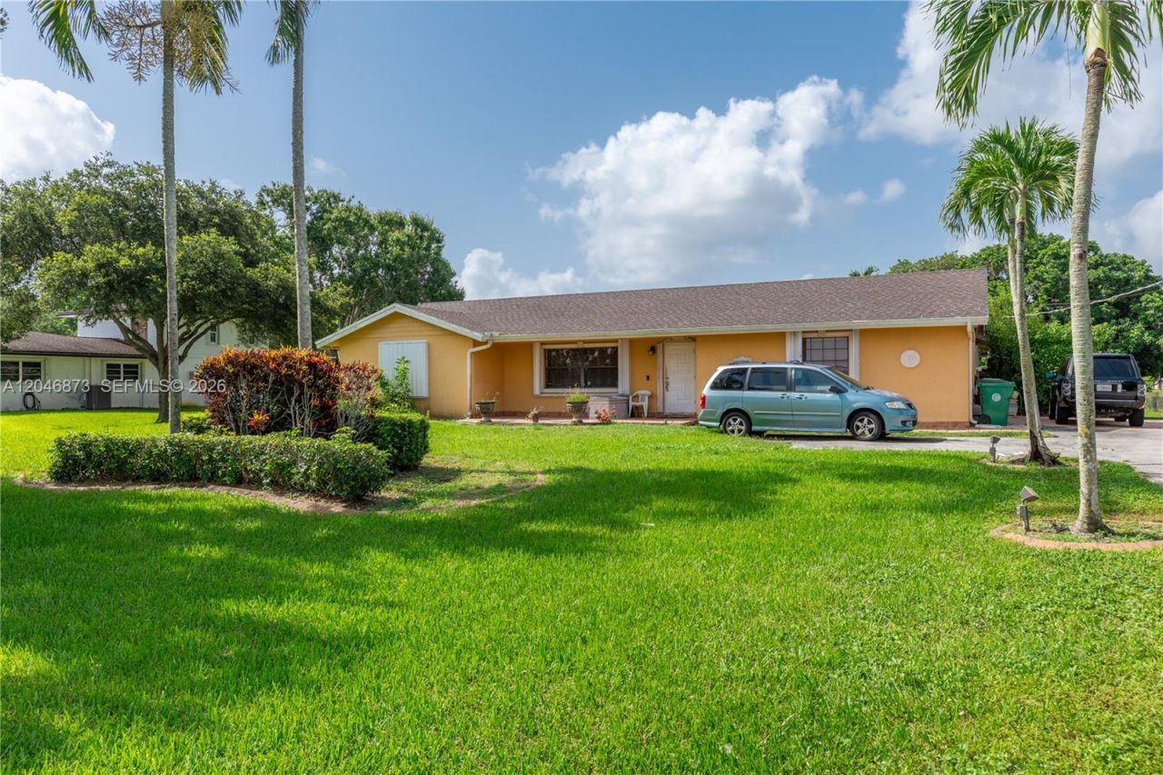 13450 SW 26th St, Davie, FL 33325 Photo