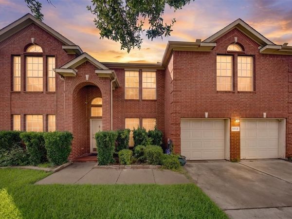 5912 Saddleridge Court, Grand Prairie, TX 75052
