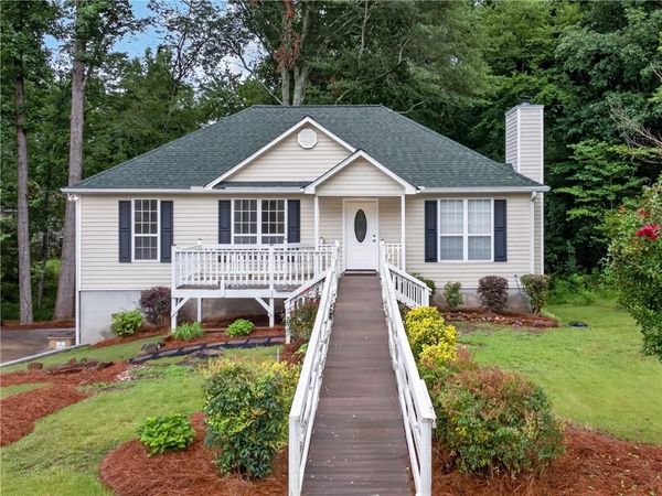 7015 Bannister Park Lane , Cumming, GA 30028
