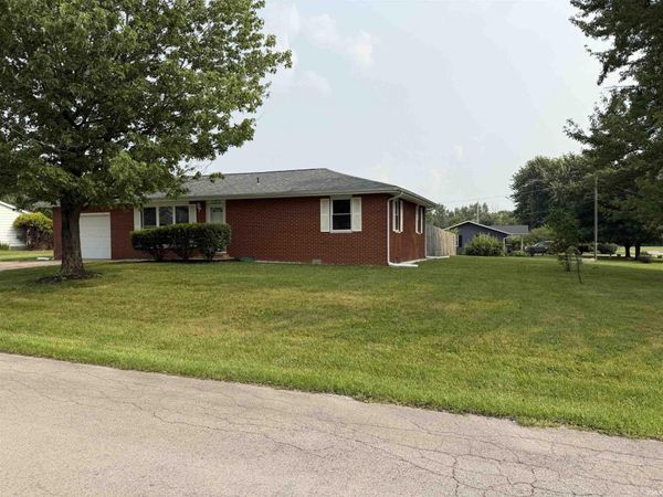 505 E High Street, Parker City, IN 47368