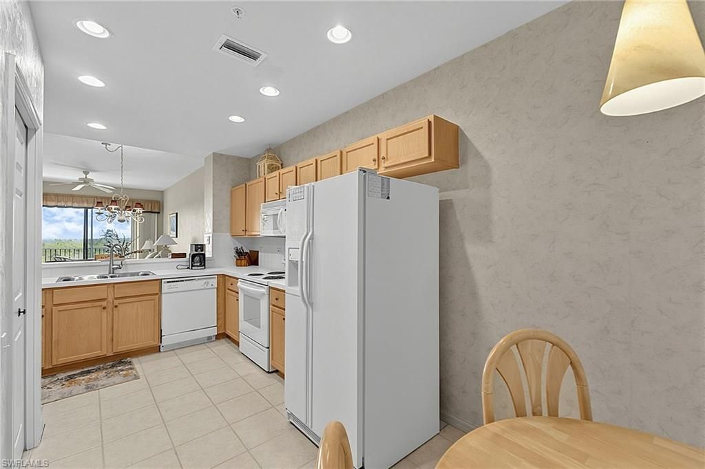 17120 Bridgestone Ct , Unit 305, Fort Myers, FL 33908 Photo