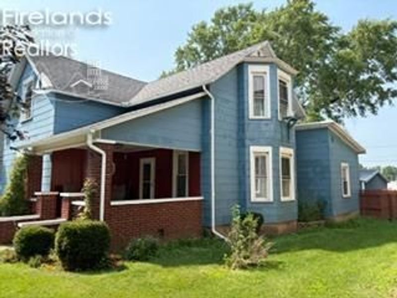 208 W Main Street, McComb, OH 45858 Photo 2