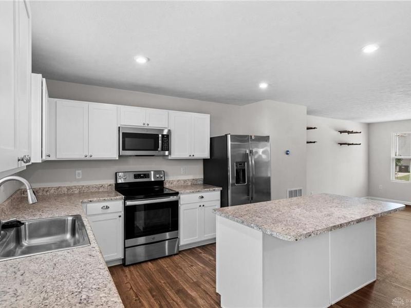 2669 Kingman Drive, Xenia, OH 45385 Photo 10