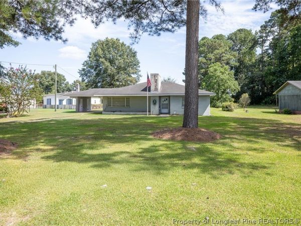 528 Fayetteville Street, Newton Grove, NC 28366
