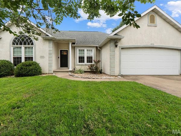 2547 Ridgeway Drive , Jackson, MO 63755