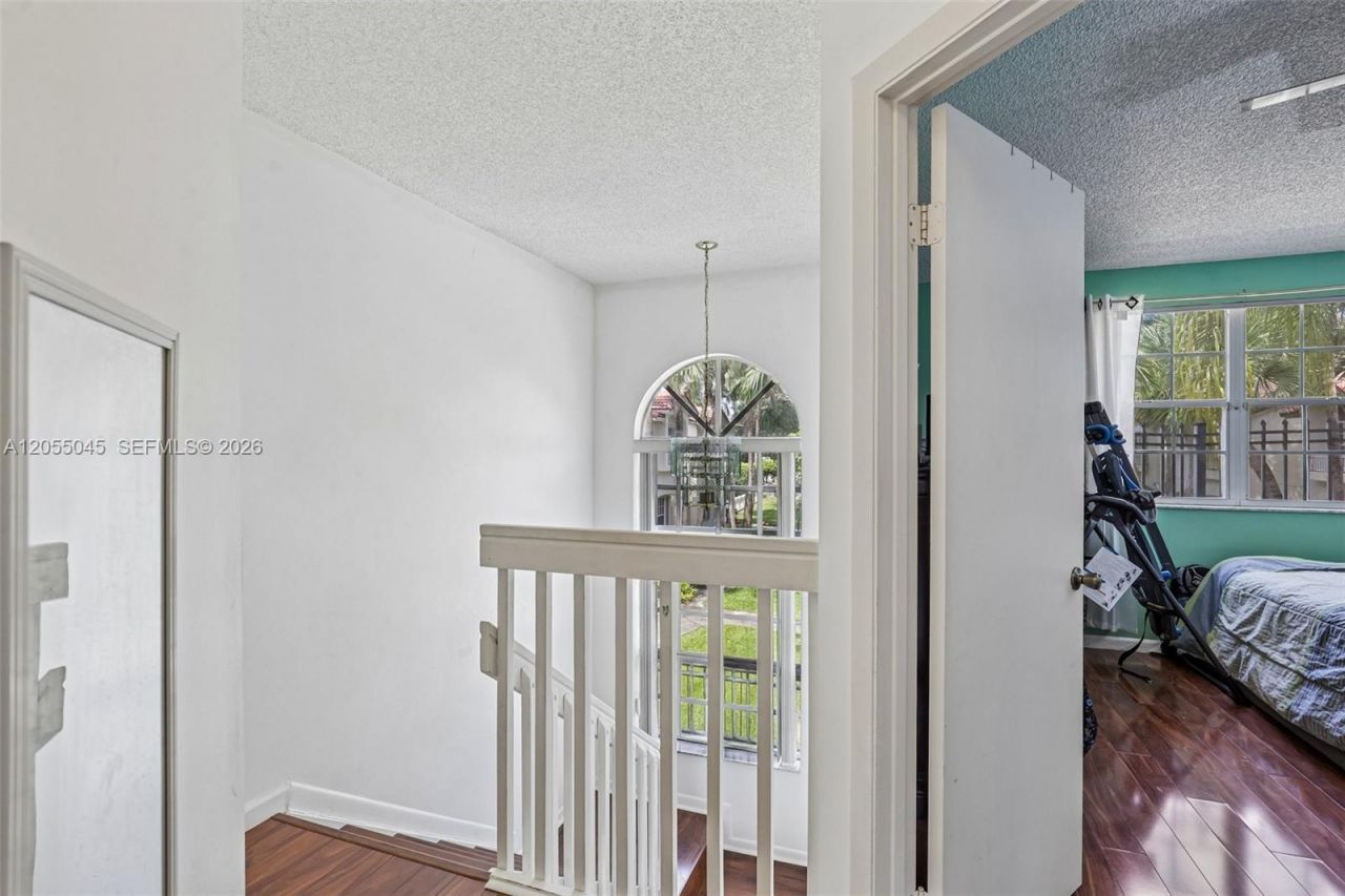 115 NW 108th Ave , Pembroke Pines, FL 33026 Photo