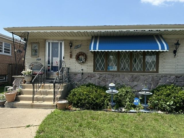526 Manistee Avenue , Calumet City, IL 60409