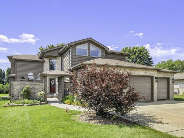 200 E Webb Street , Sandwich, IL 60548