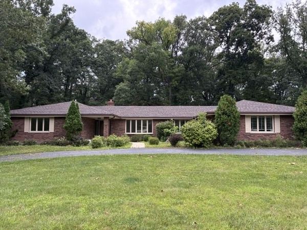 24360 S Timberline Trail, Crete, IL 60417