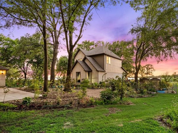 1518 Shoreline Drive, Mabank, TX 75143
