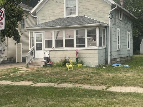 225 E South Street, Lansing, MI 48910