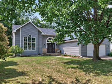 5341 Cedarwood Court, White Bear Twp, MN 55110