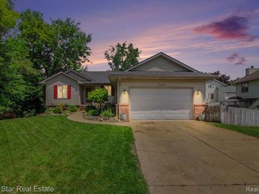2830 Bayberry Drive, Waterford Twp, MI 48329