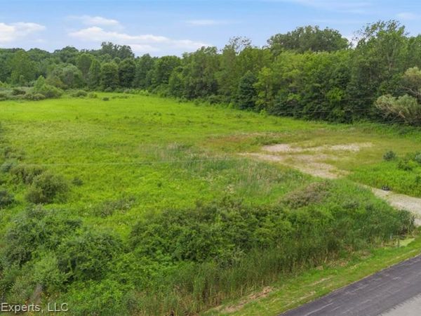 12340 Wahrman Street , Romulus, MI 48174