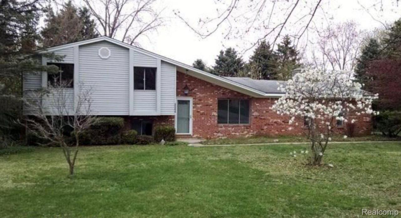 4544 Hillview Shores, Independence Township, Mi 48348 Main Photo