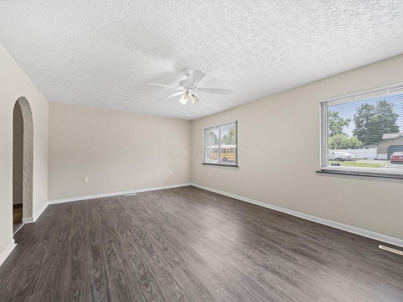 4780 Carbondale Drive , Columbus, OH 43232 Photo 14