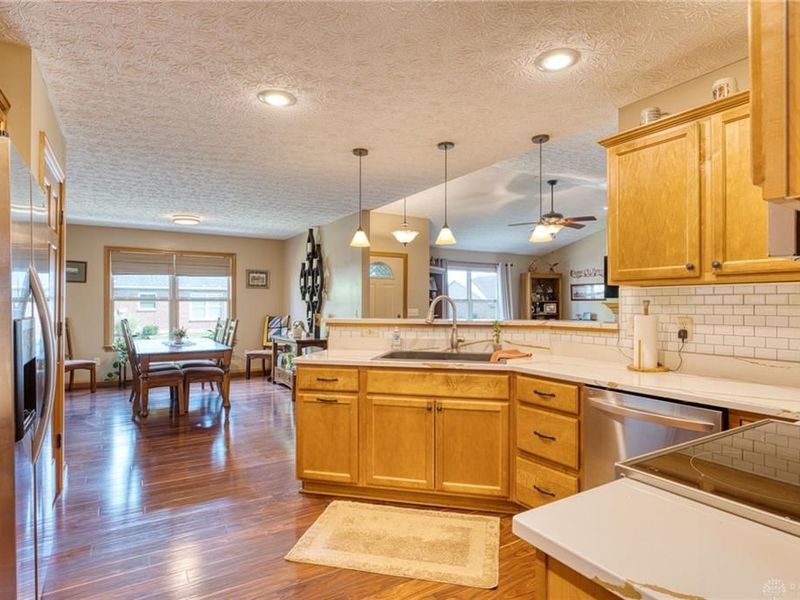 618 Willow Point Court, Troy, OH 45373 Photo 13