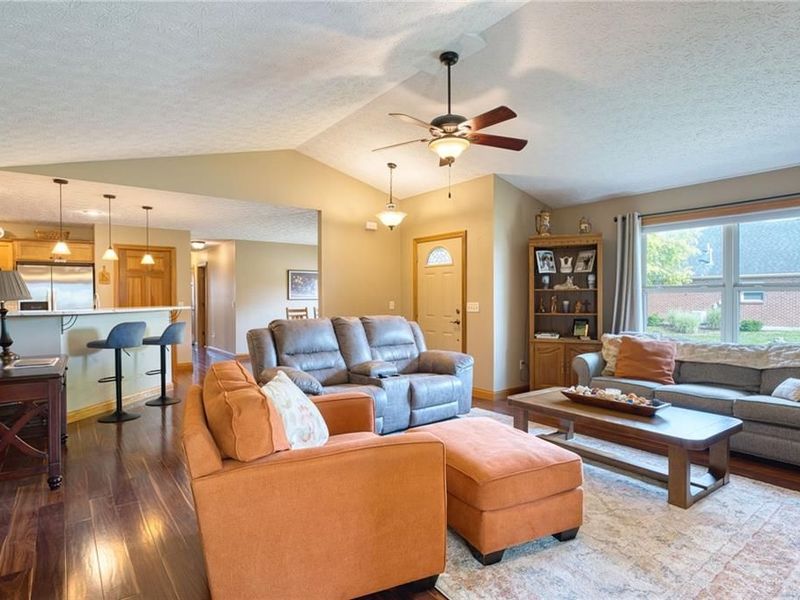 618 Willow Point Court, Troy, OH 45373 Photo 7