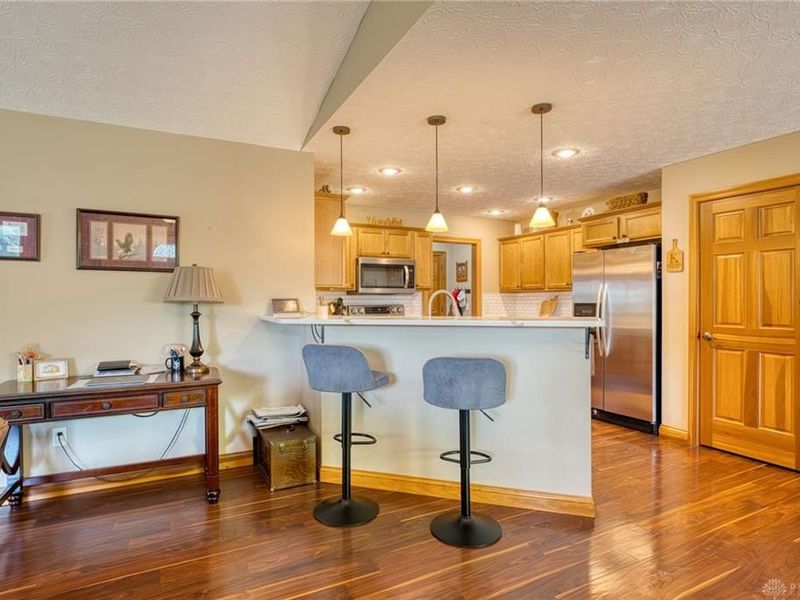 618 Willow Point Court, Troy, OH 45373 Photo 9