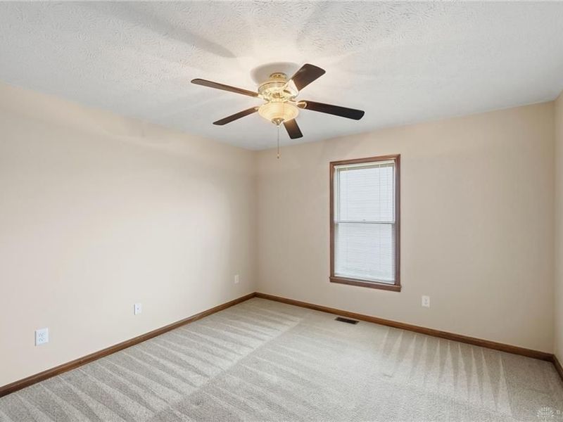 806 Claymore Court, Tipp City, OH 45371 Photo 25