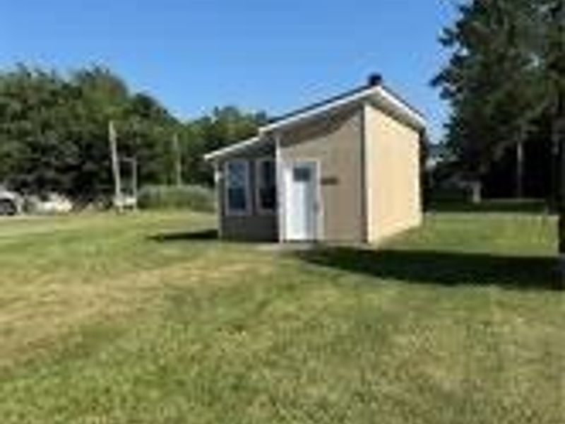 4394 Lake Road N, Geneva, OH 44041 Photo 1