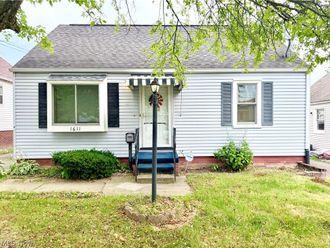 1611 27th Street NE Canton, OH 44714