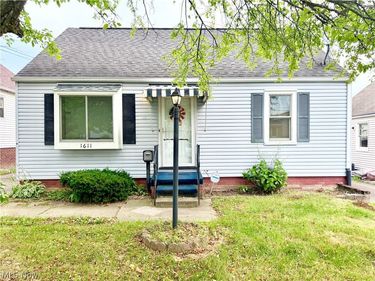 1611 27th Street NE, Canton, OH 44714