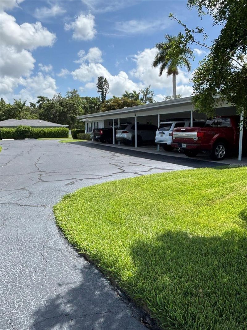 2115 9th Avenue W, Unit 6B, Bradenton, FL 34205 Photo