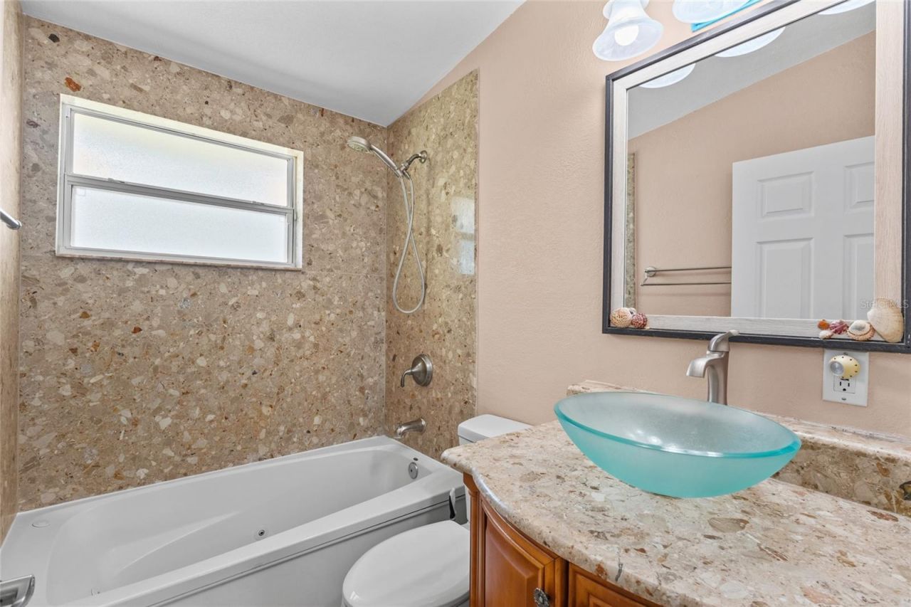4065 Asbury Place, Sarasota, FL 34233 Photo