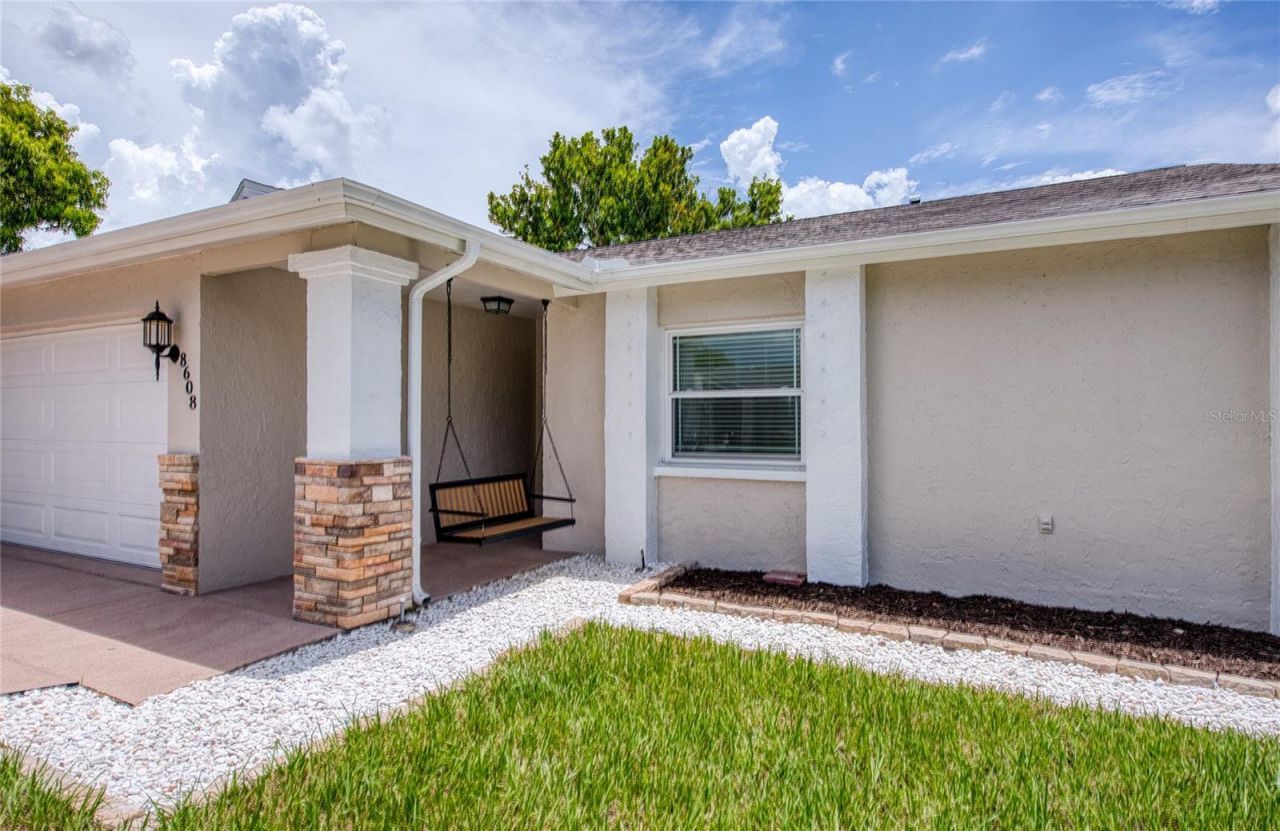 8608 Huntsman Lane, Port Richey, FL 34668 Photo