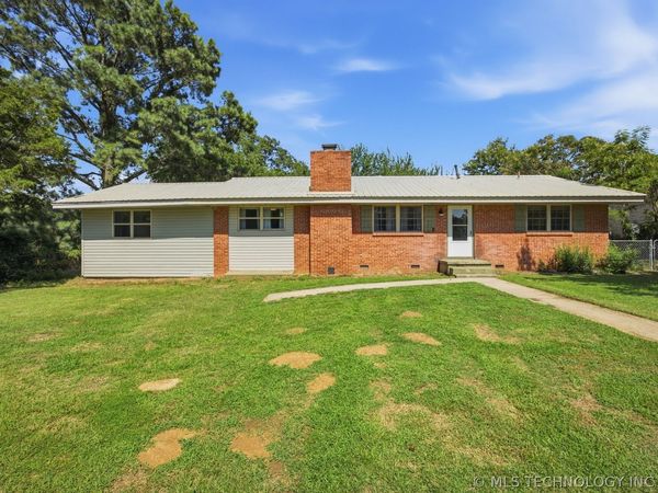 696 N Hickory Street , Atoka, OK 74525
