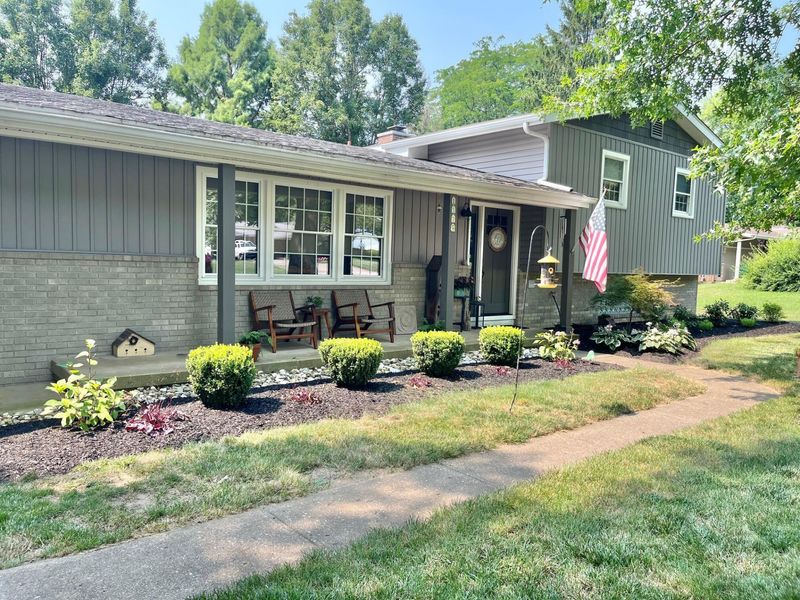 1129 Royal Court NE, Lancaster, OH 43130 Photo 1