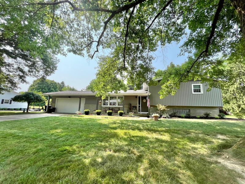 1129 Royal Court NE, Lancaster, OH 43130 Photo 3