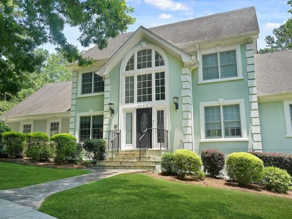 5798 Musket Lane , Stone Mountain, GA 30087