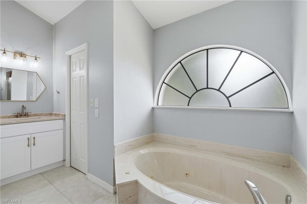 5350 Harborage Dr, Fort Myers, FL 33908 Photo