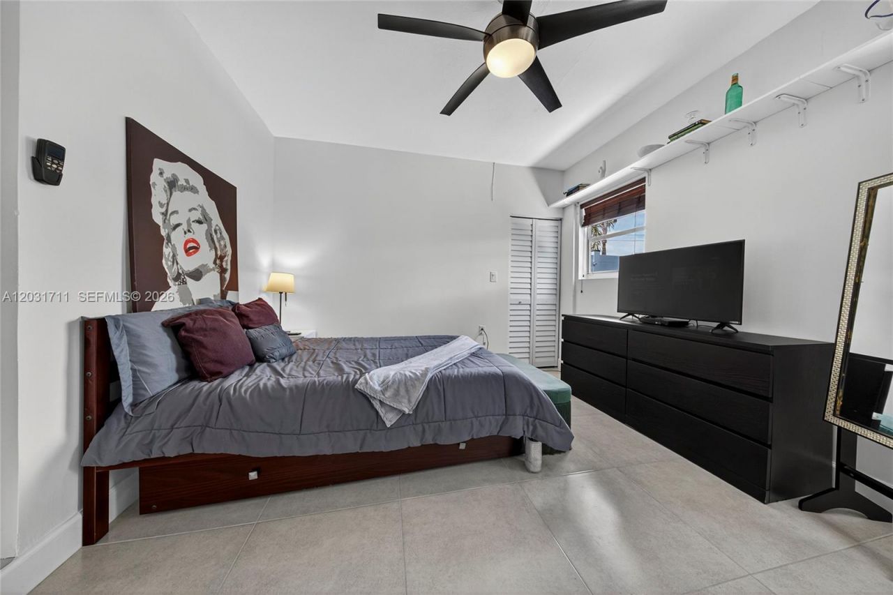 380 SE 1st Ter , Pompano Beach, FL 33060 Photo