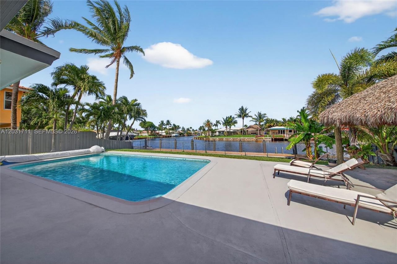 380 SE 1st Ter , Pompano Beach, FL 33060 Photo