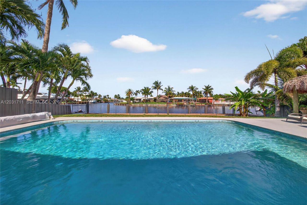 380 SE 1st Ter , Pompano Beach, FL 33060 Photo