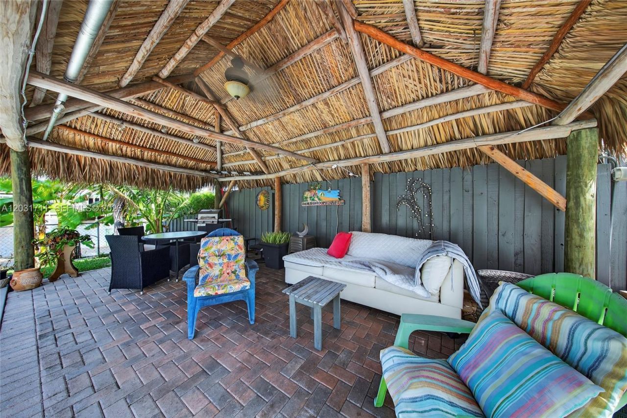 380 SE 1st Ter , Pompano Beach, FL 33060 Photo