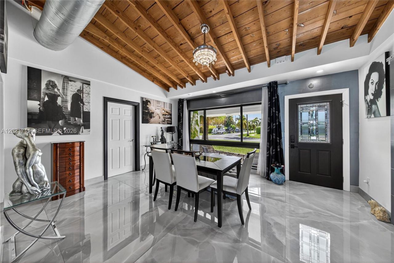 380 SE 1st Ter , Pompano Beach, FL 33060 Photo