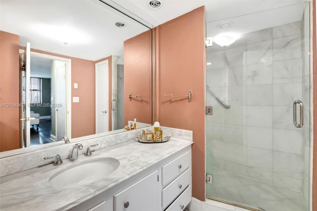 10101 E Bay Harbor Dr , Unit 502, Bay Harbor Islands, FL 33154 Photo