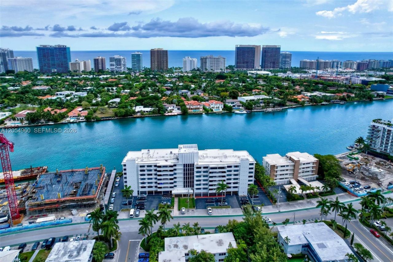 10101 E Bay Harbor Dr , Unit 502, Bay Harbor Islands, FL 33154 Photo