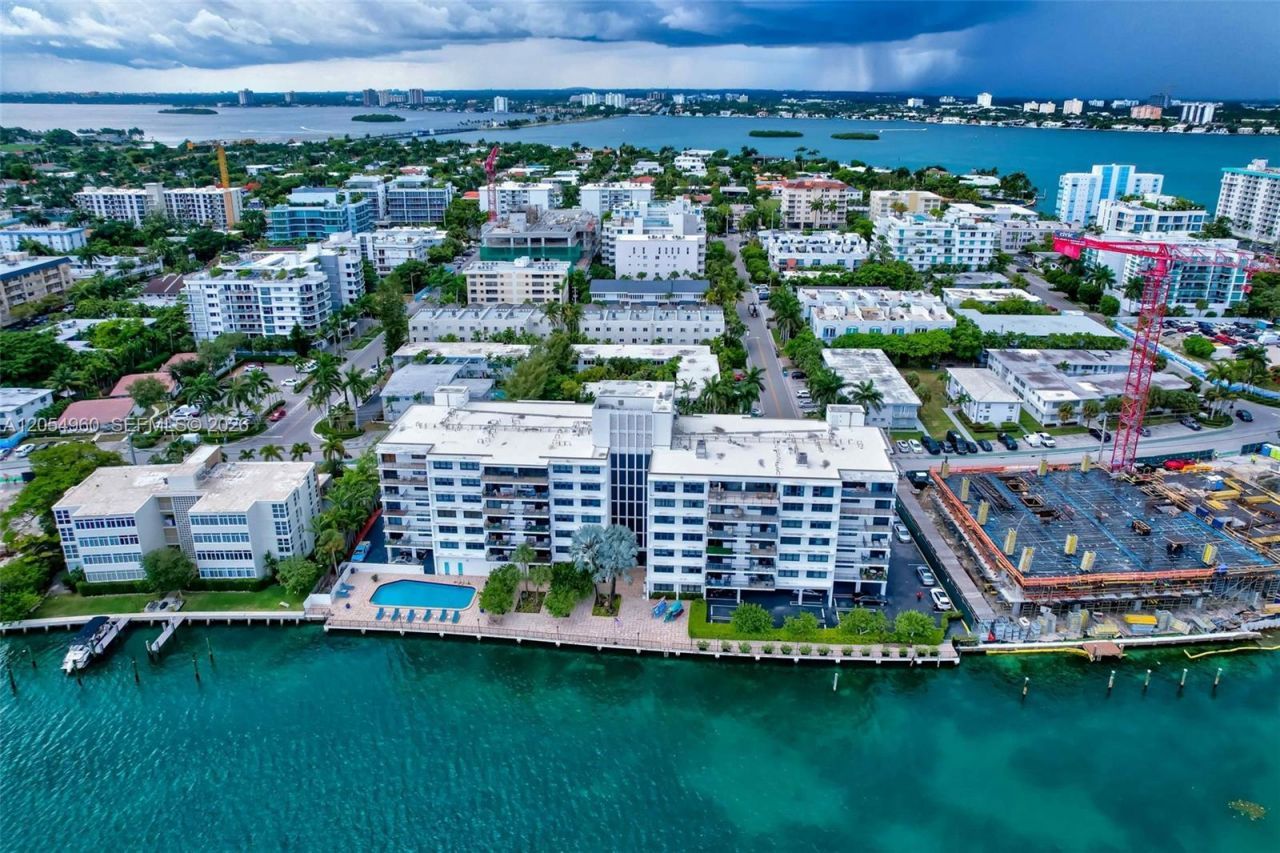 10101 E Bay Harbor Dr , Unit 502, Bay Harbor Islands, FL 33154 Photo