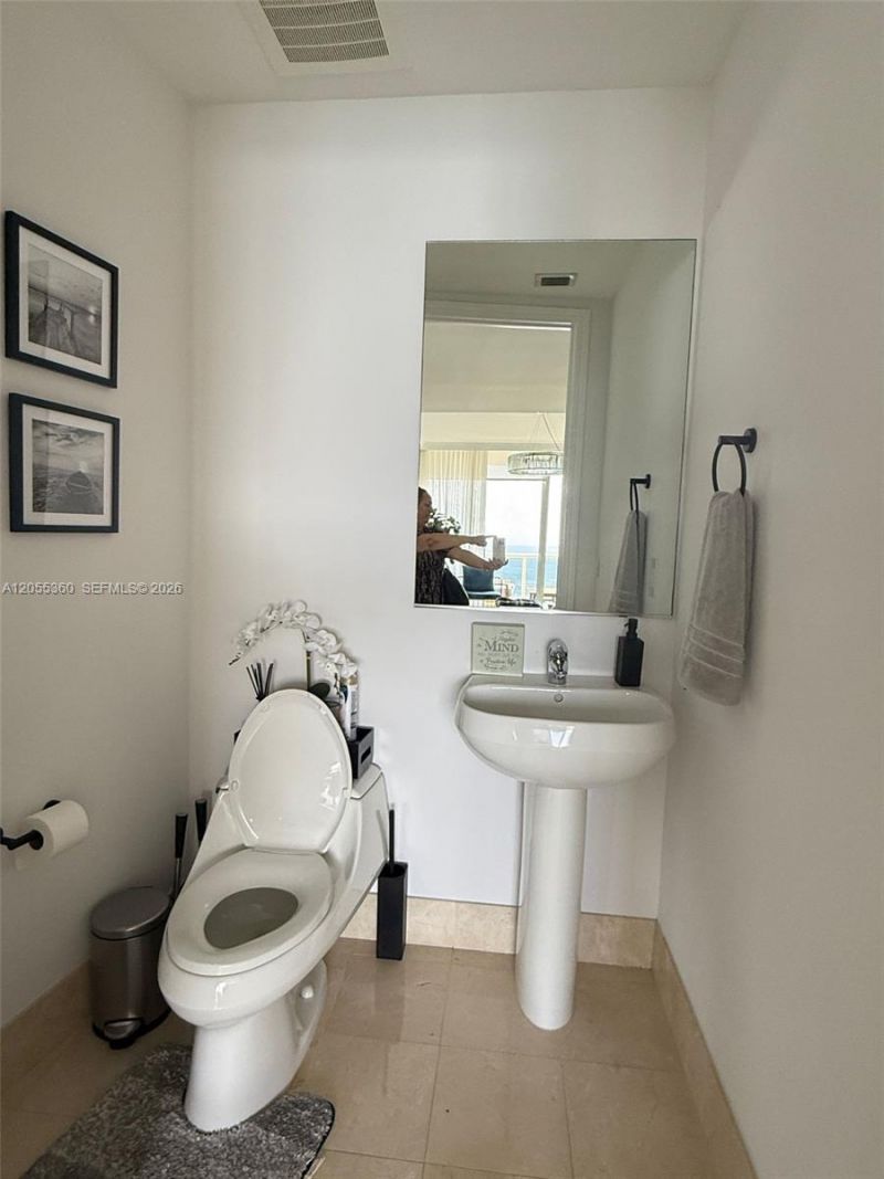 18101 Collins Ave , Unit 1605, Sunny Isles Beach, FL 33160 Photo