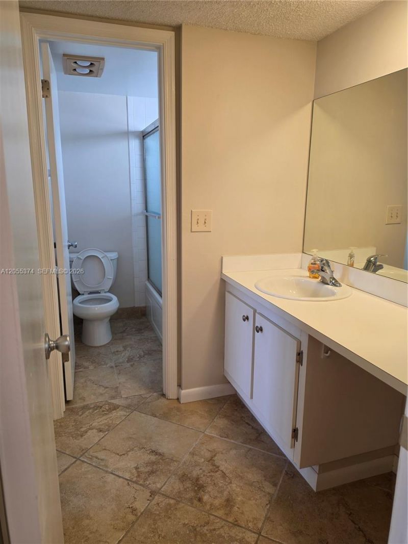 9311 Orange Grove Dr, Unit 408, Davie, FL 33324 Photo