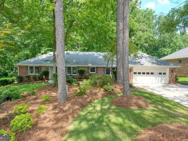 556 Lees Trace SW, Marietta, GA 30064